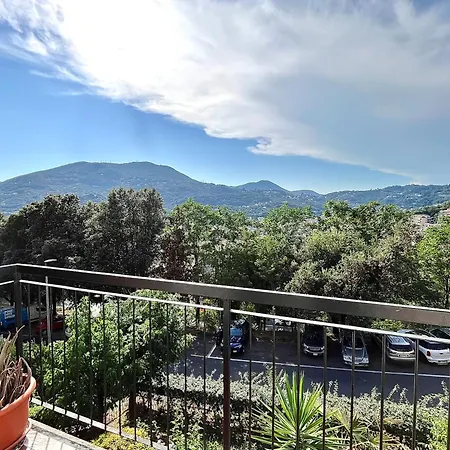 Puccini A 6 Minuti In Bus O Auto Dalla Stazione