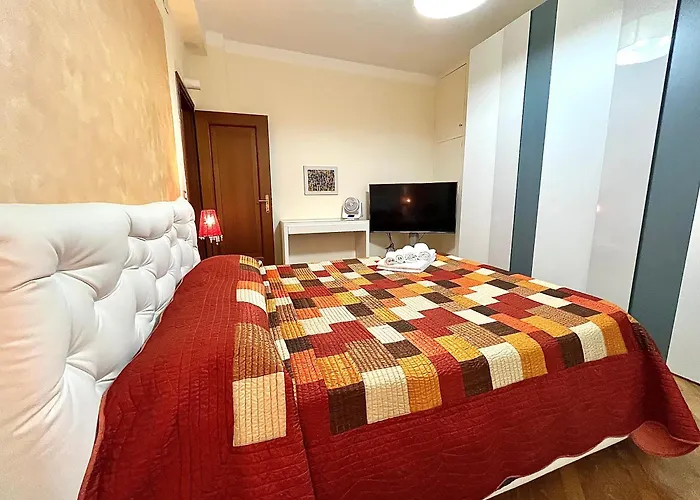 Puccini A 6 Minuti In Bus O Auto Dalla Stazione Apartment La Spezia