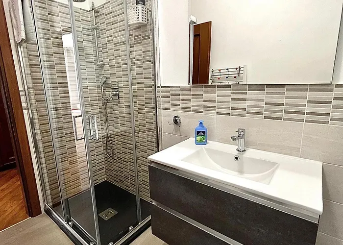 Apartment Puccini A 6 Minuti In Bus O Auto Dalla Stazione La Spezia