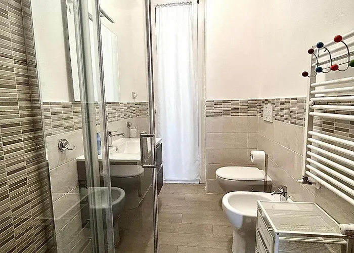 Puccini A 6 Minuti In Bus O Auto Dalla Stazione